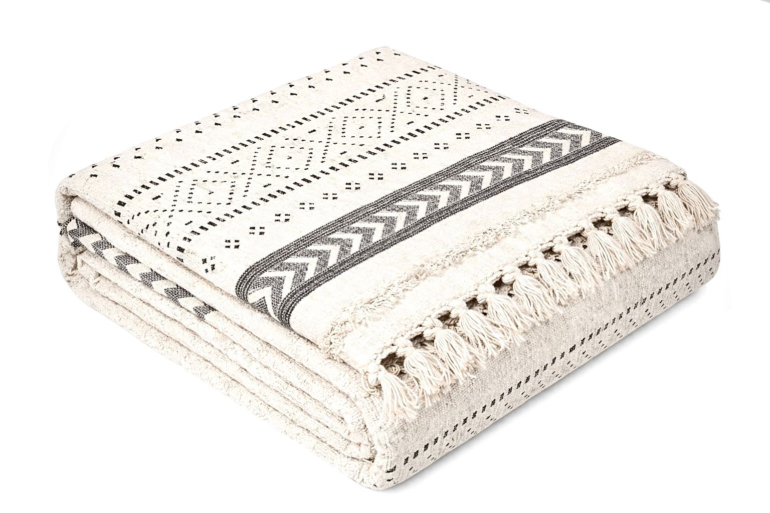 Handcrafted Tribal Geometric Cotton Throw Blanket with Corner Tassels - Image 3