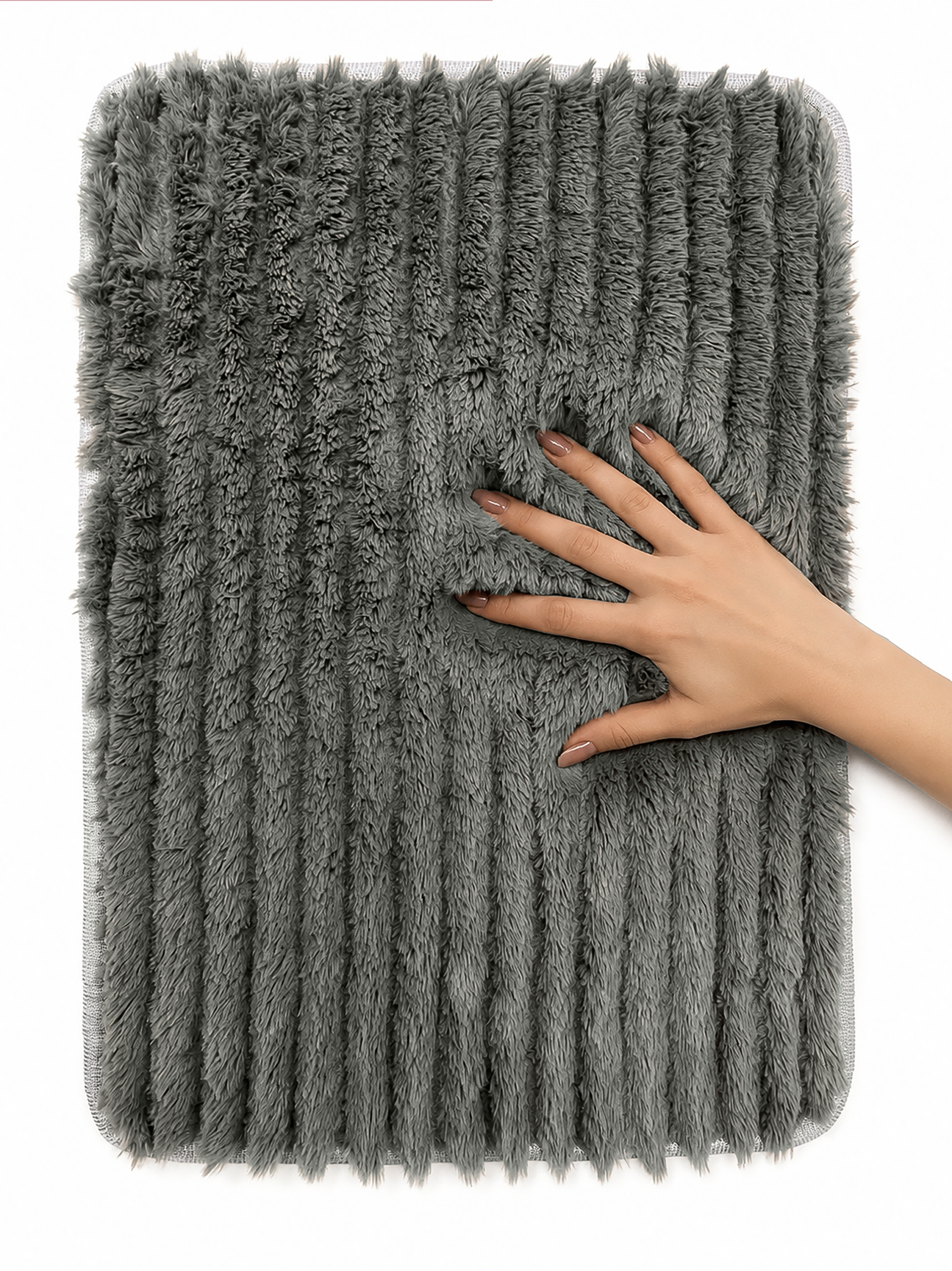 Ultra Soft Faux Rabbit Fur Lined Anti-Skid Mat – Silver (40x60 cm) - Image 3